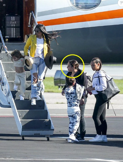 Baiana vira babá da família Kardashian nos Estados Unidos por Reprodução