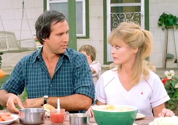 Chevy Chase e Beverly D'Angelo em Férias Frustradas (1983) por Reprodução