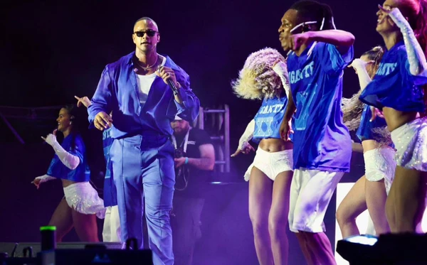 Léo Santana no Festival Virada Salvador