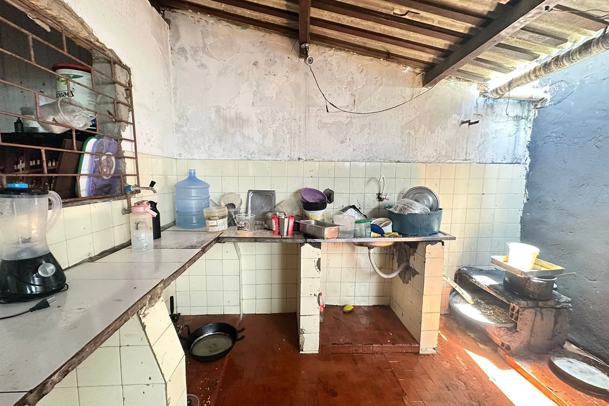 Restaurante foi fechado em Feira de Santana por Divulgação/ SMS