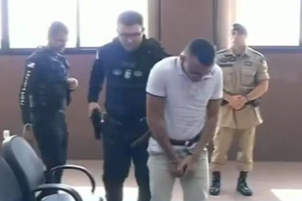 Serial Killer foi condenado a mais de 70 anos e fugiu da prisão por Reprodução