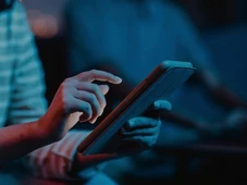 Imagem - Santander oferece 36 mil bolsas para formação em tecnologia e IA; saiba como participar