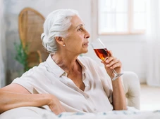 Imagem - Álcool: essa é a idade que você deve parar de beber, segundo neurologista