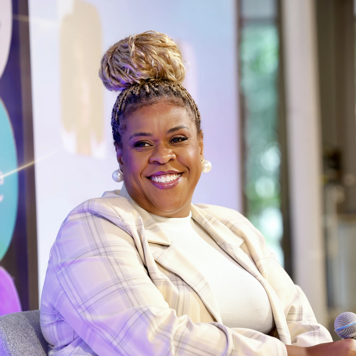 Cacau Protásio - Atriz e humorista, cotada para trazer leveza, espontaneidade e carisma à edição. por Reprodução