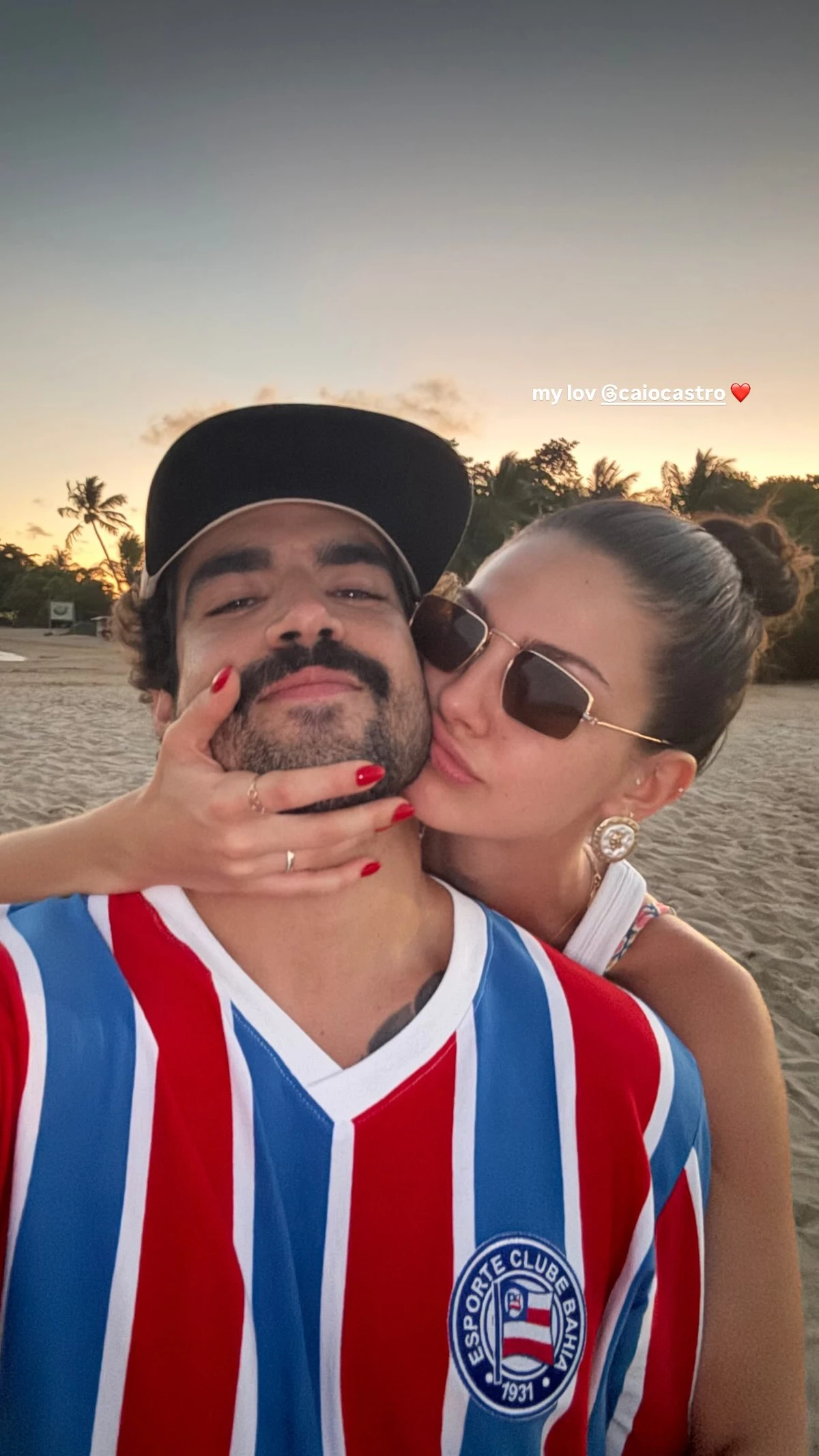 Caio Castro e Vitória Bohn em Morro de São Paulo por Reprodução/Instagram