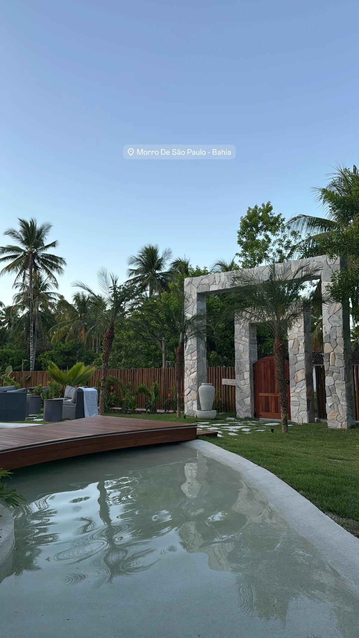 Caio Castro em Morro de São Paulo por Reprodução/Instagram