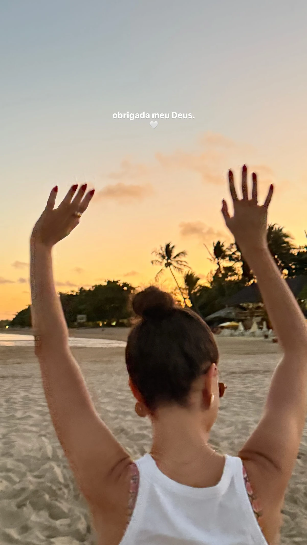Caio Castro e Vitória Bohn em Morro de São Paulo por Reprodução/Instagram
