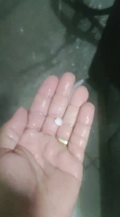 Chuva de granizo em Xique-Xique, na Bahia por Reprodução