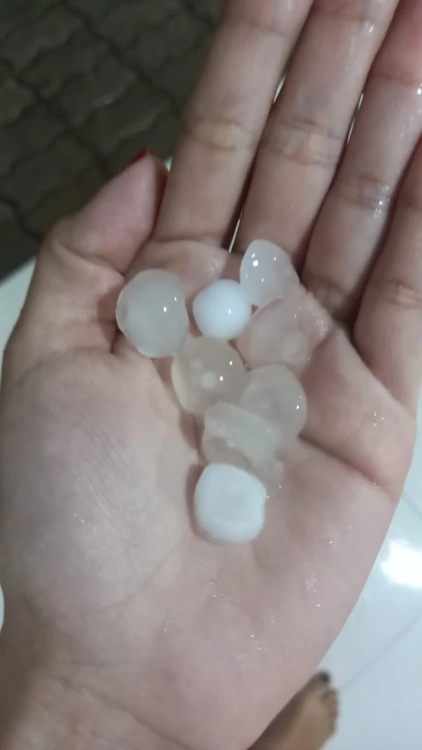 Chuva de granizo em Xique-Xique, na Bahia por Reprodução