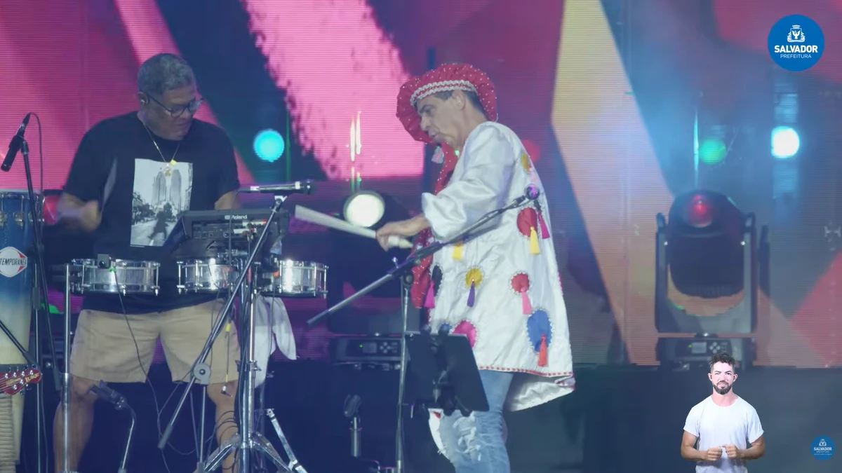 Durval Lelys no Festival Virada Salvador 2026 por Reprodução