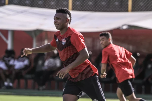 Eron sugiu como uma grande promessa no Vitória  por Latícia Martins/EC Vitória