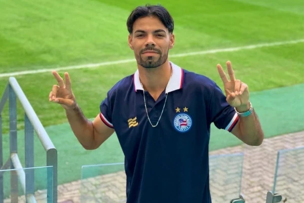 Jogador Lázaro Mota morreu após colidir com cavalo em estrada no interior da Bahia por Reprodução