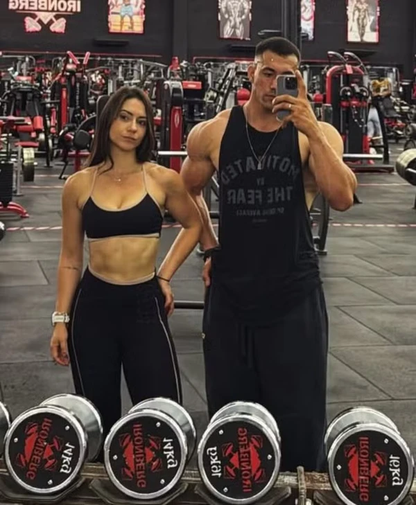 Namorados Flávia Acassia e Caique Borri morreram em acidente em Casa Branca, no interior de São Paulo por Reprodução/Instagram