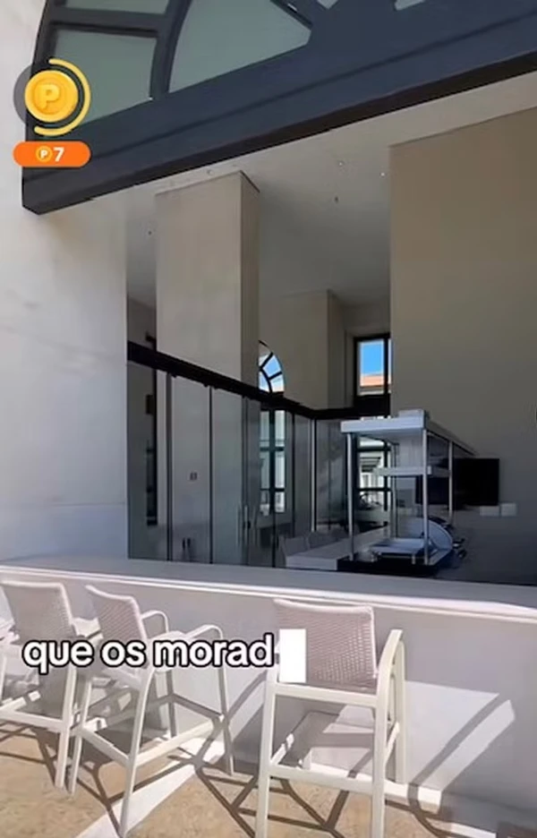 Prédio de Ivete Sangalo no Corredor da Vitória por Reprodução