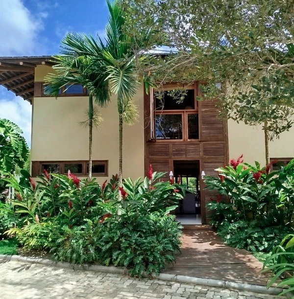 Distrito se tornou reduto de imóveis de luxo por Reprodução | Instagram