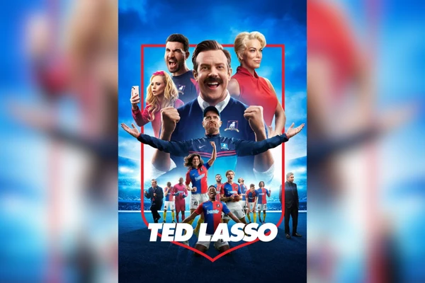 Ted Lasso (2020–) | Com humor e sensibilidade, a série acompanha um técnico americano que assume um clube inglês e transforma o vestiário com empatia e liderança. por Reprodução
