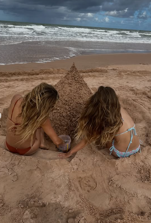  Gisele Bündchen compartilhou registros ao lado da família por Reprodução | Instagram