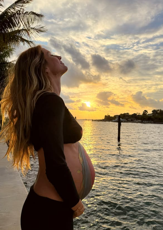  Gisele Bündchen compartilhou registros ao lado da família por Reprodução | Instagram