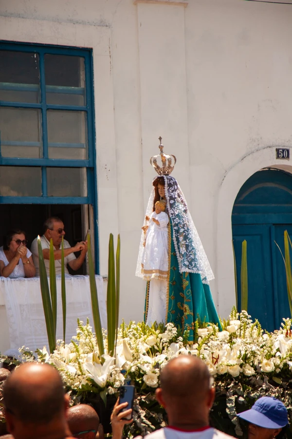 Bom Jesus dos Navegantes em Salvador: fé, tradição e o “molho” da Bahia por Sora Maia