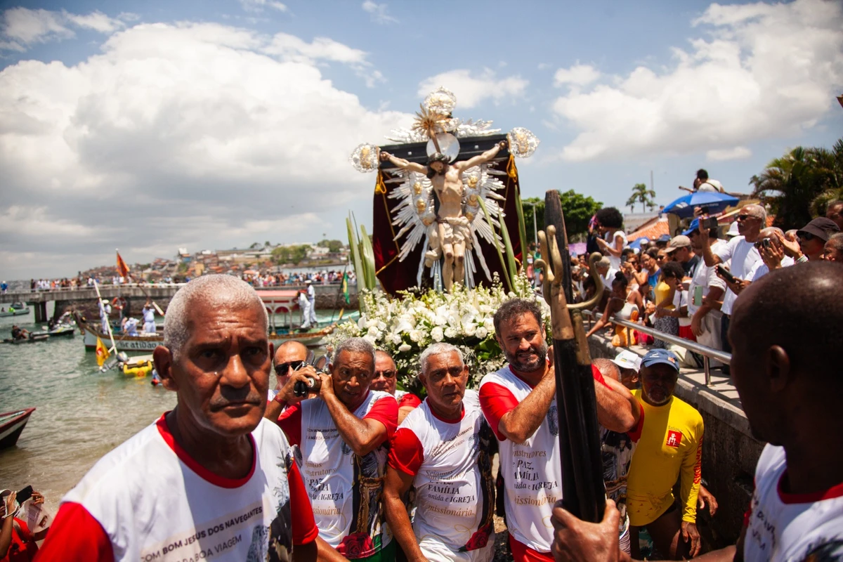 Bom Jesus dos Navegantes em Salvador: fé, tradição e o “molho” da Bahia por Sora Maia
