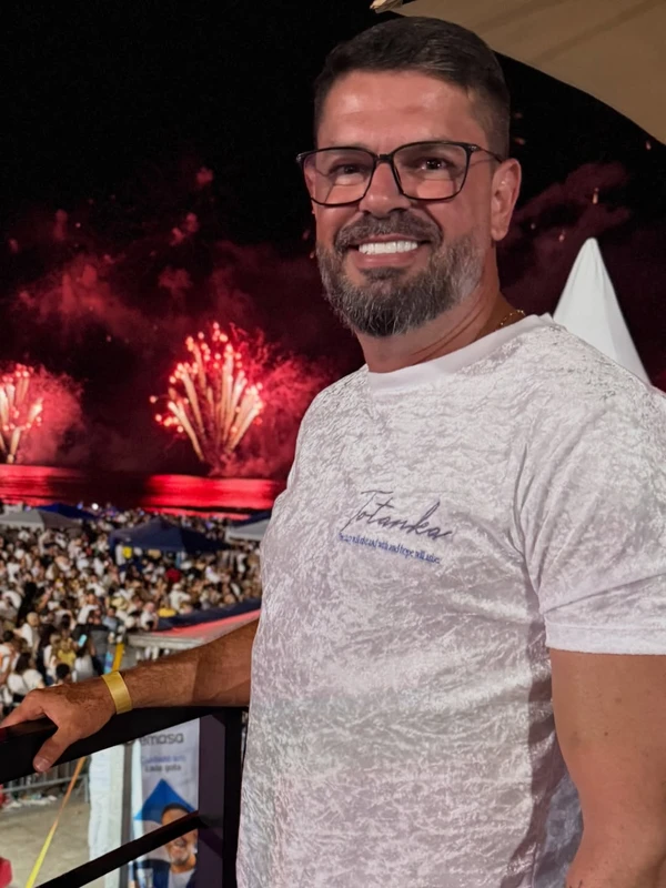 Casal de turistas agredidos ganha convite para passar Réveillon em Balneário Camboriú por Reprodução