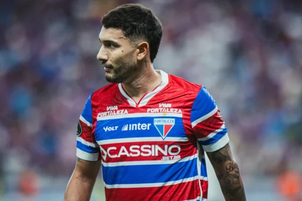 Mancuso, lateal do Fortaleza