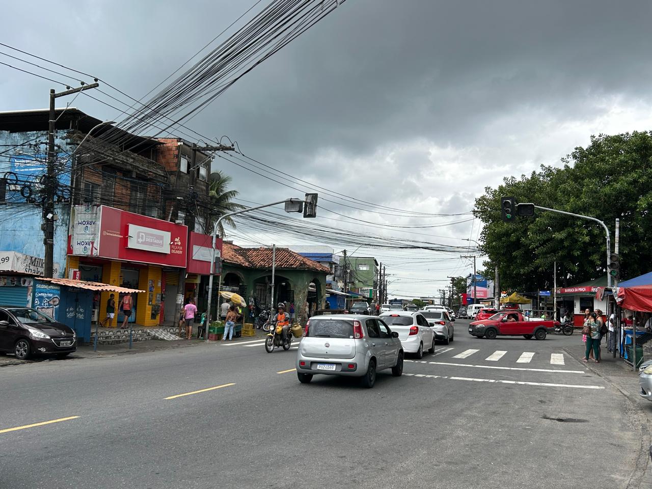 Porfissão perigo: medo e violência afastam técnicos de internet de bairros de Salvador por Bruno Wendel/CORREIO