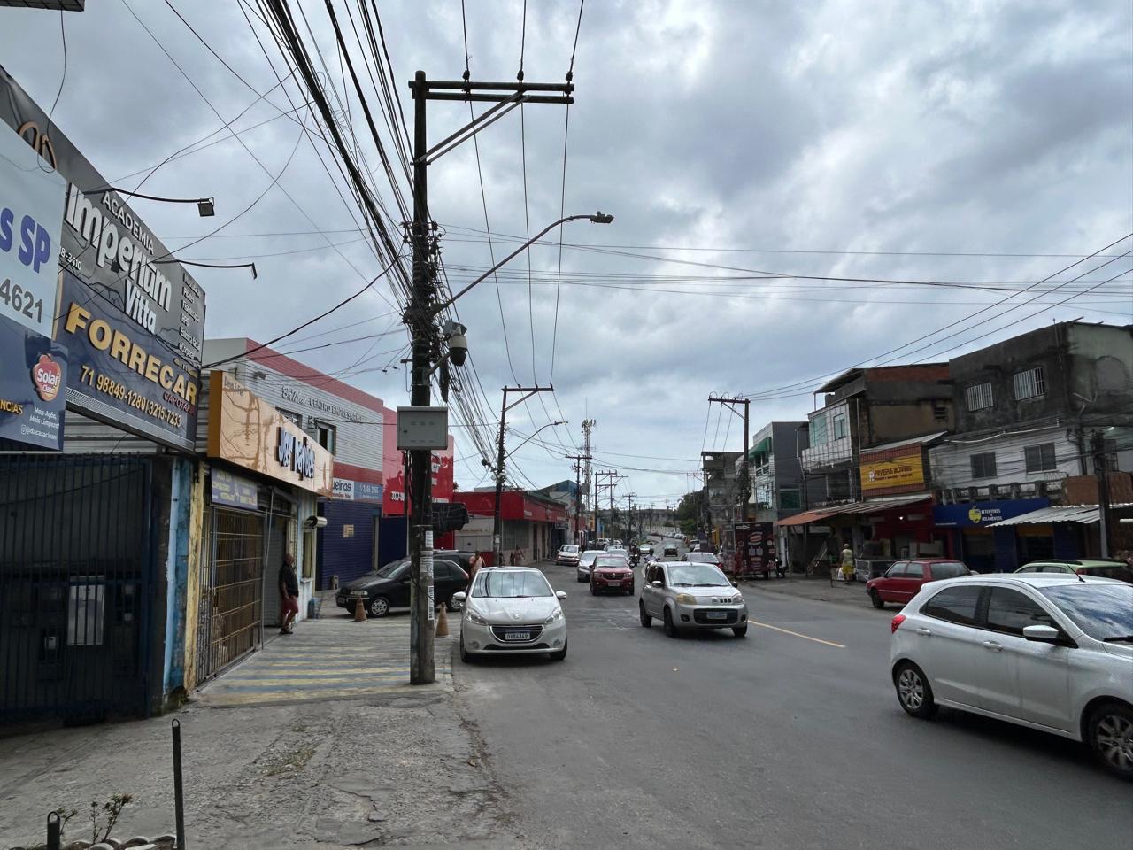 Porfissão perigo: medo e violência afastam técnicos de internet de bairros de Salvador por Bruno Wendel/CORREIO