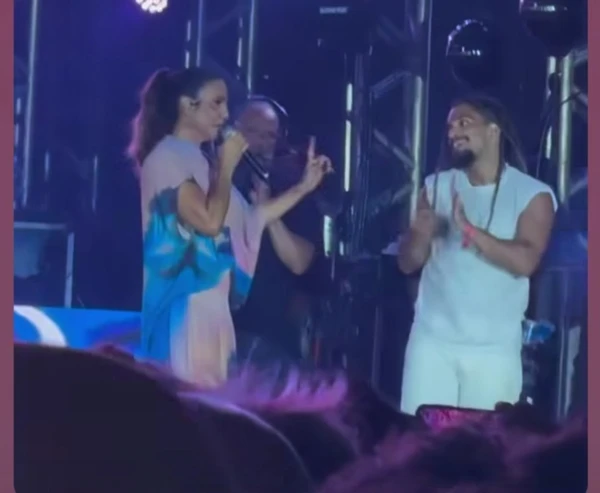  Ivete cantava "Vampirinha", sua aposta para o carnaval, quando notou a performance do intérprete de libras por Reprodução/Redes Sociais