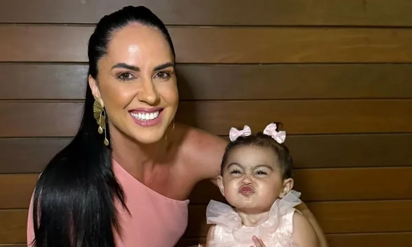 Graciele Lacerda rebate comentário de seguidora que criticou aparência de Clara