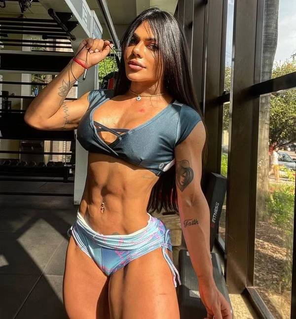 Modelo brasileira, Suzy Cortez, é fã declarada de Messi  por Reprodução/Redes Sociais  