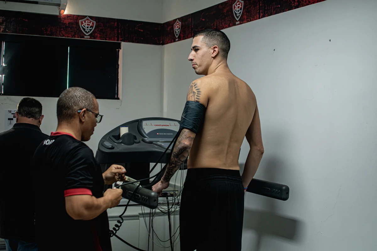 Jogadores do Vitória se reapresentaram neste sábado (3) por Victor Ferreira/EC Vitória