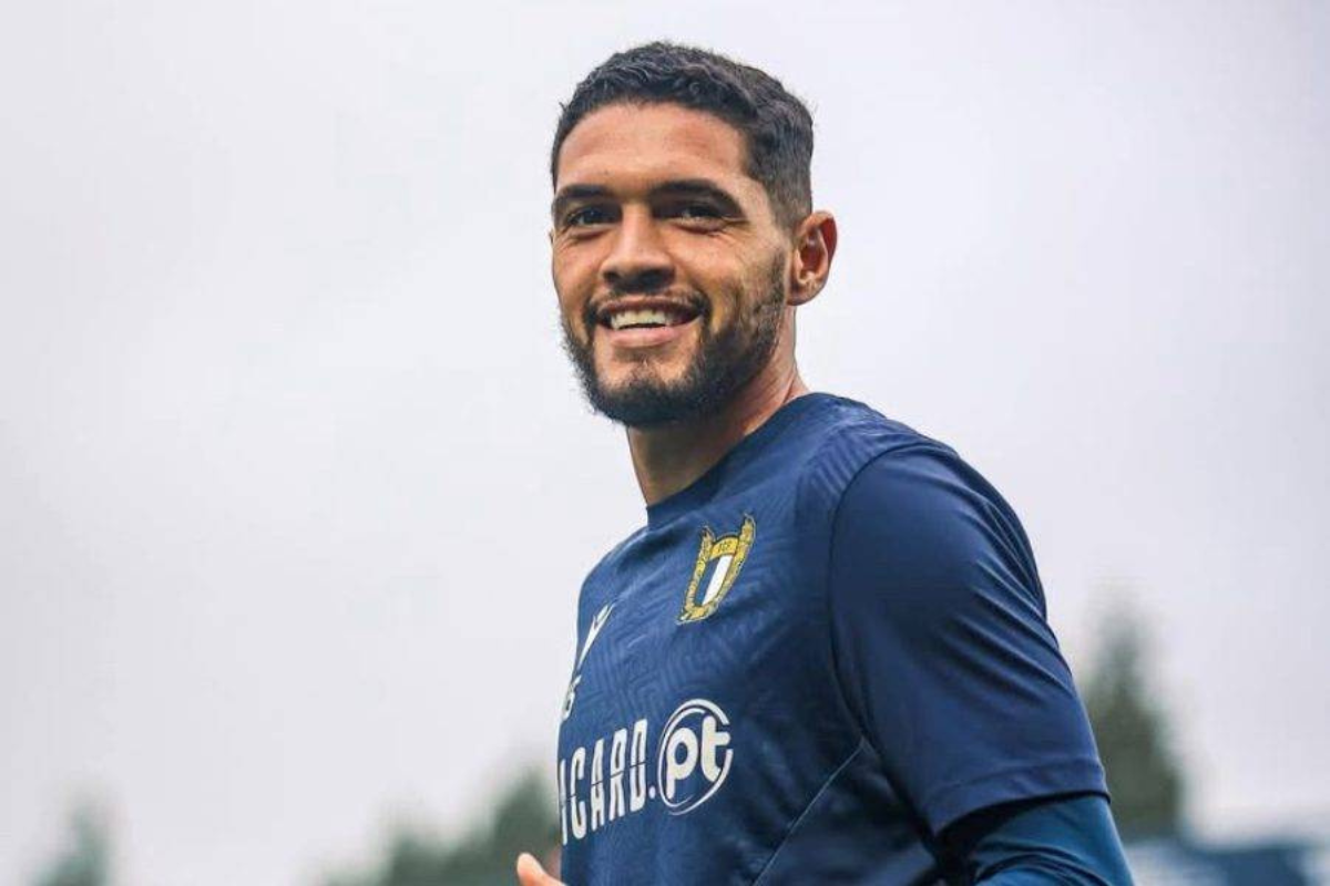 Riccieli pelo Famalicão por Divulgação