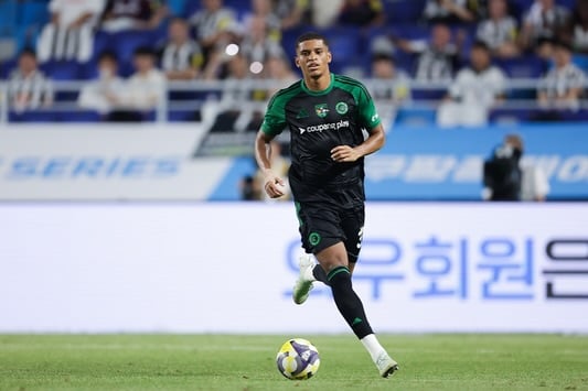 Caio Marcelo em ação pelo Daegu por Reprodução/Instagram 