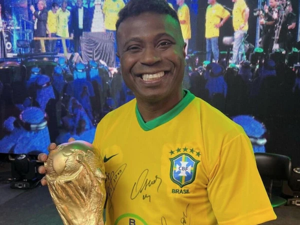 Edílson Capetinha por Reprodução