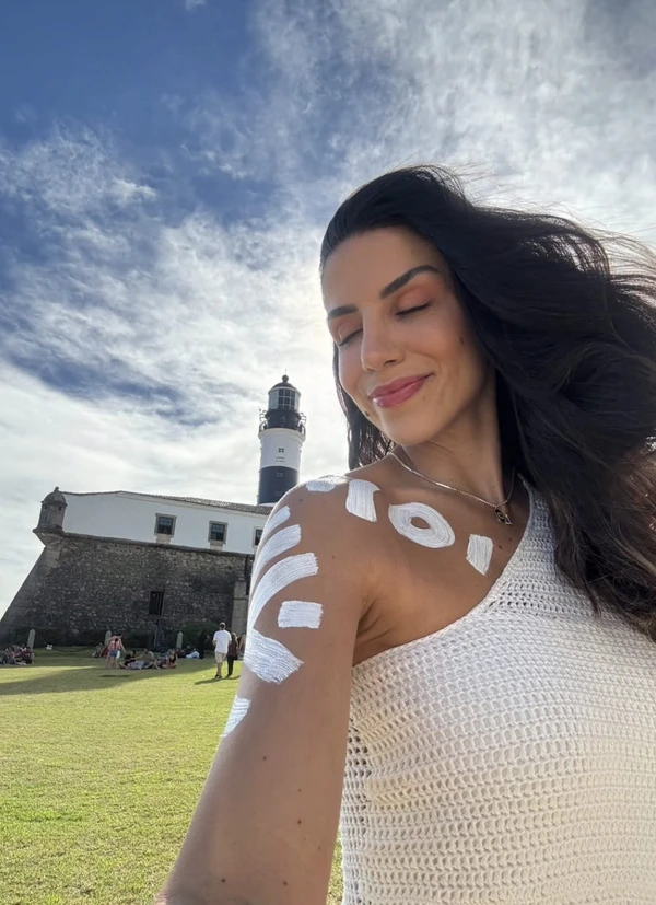 Influenciadora Camila Cerqueira  por Reprodução/Redes Sociais 