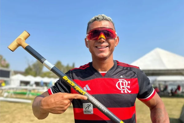 Isaquias Queiroz era atleta do Flamengo