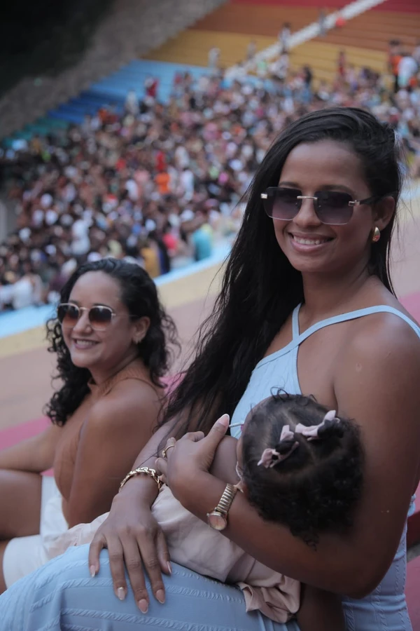 Melhor Segunda-Feira do Mundo, com Xanddy Harmonia por Sora Maia