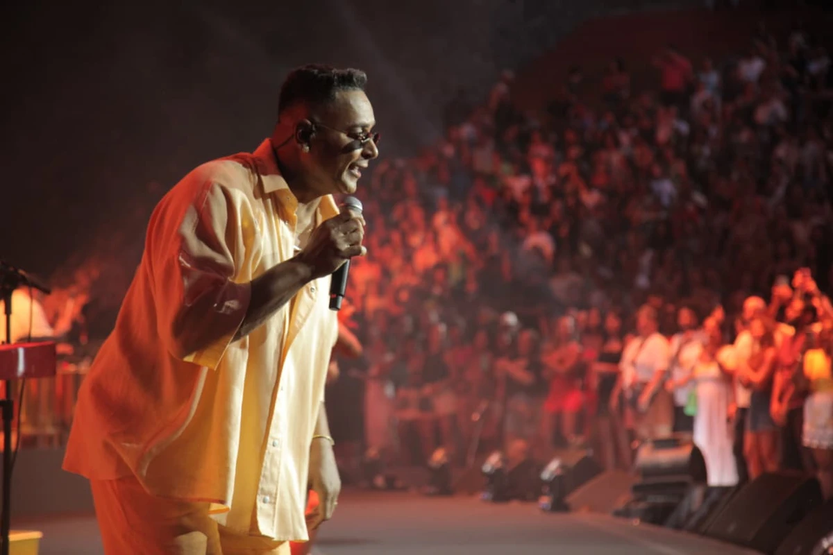 Melhor Segunda-Feira do Mundo, com Xanddy Harmonia por Sora Maia