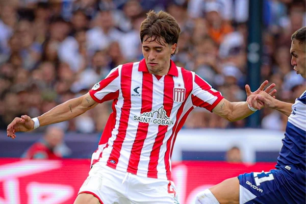 Román Gómez por Reprodução