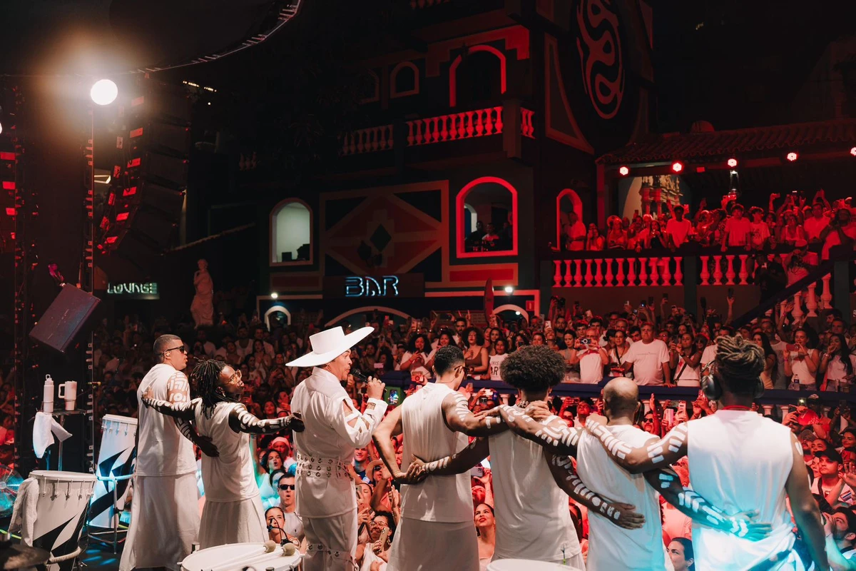 Timbalada abre o verão 2026 em noite de celebração no Candyall Guetto Square  por Divulgação/@mascarenhasvictor_ @leawry
