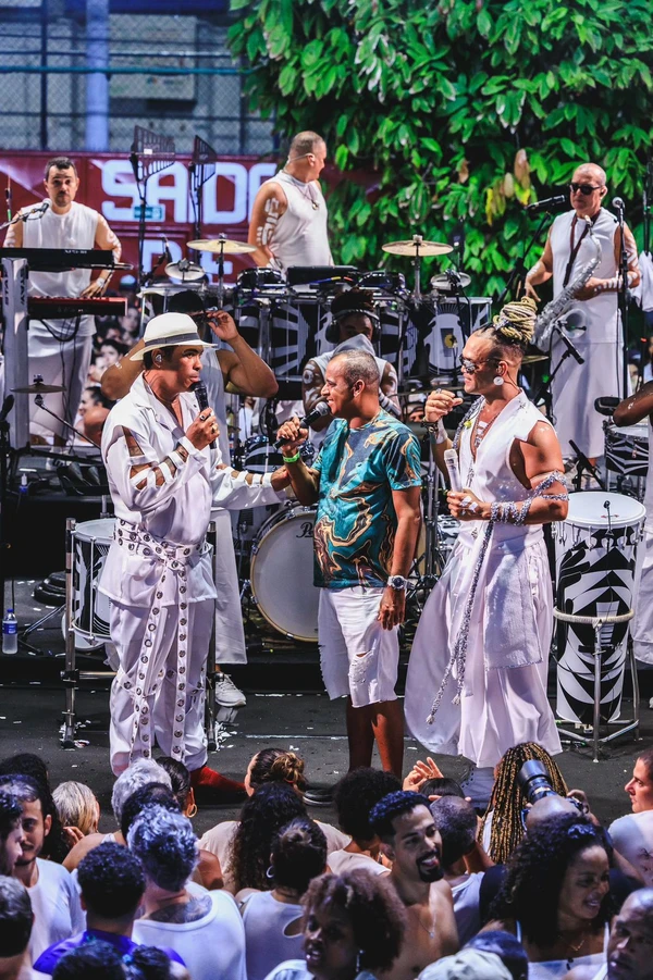 Timbalada abre o verão 2026 em noite de celebração no Candyall Guetto Square  por Divulgação/@mascarenhasvictor_ @leawry