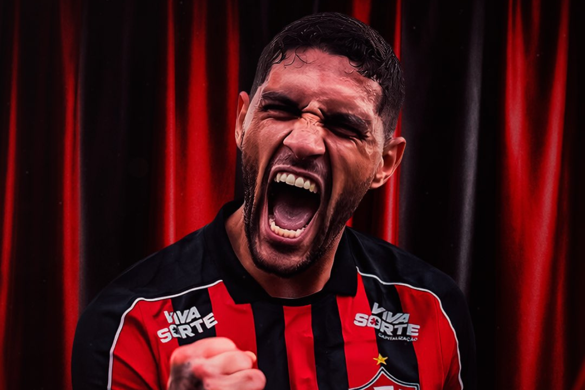 Vitória anunciou a contratação do zagueiro Riccieli por Divulgação/EC Vitória