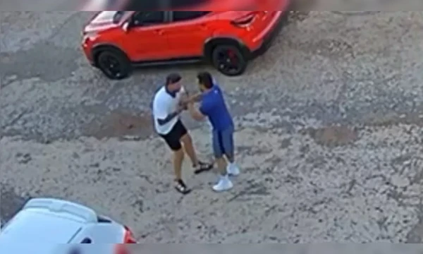 Primeiras facadas foram desferidas no estacionamento da academia por Reprodução