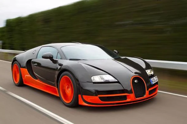 Bugatti Veyron por Divulgação