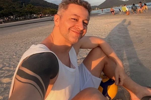 Esse seria o primeiro relacionamento assumido por Lucas desde o fim do casamento com Sandy por Reprodução/Redes Sociais 