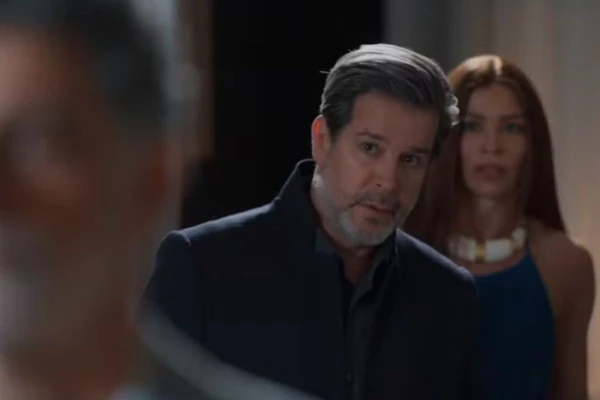 Ferette e Arminda encaram Rogério em 'Três Graças'