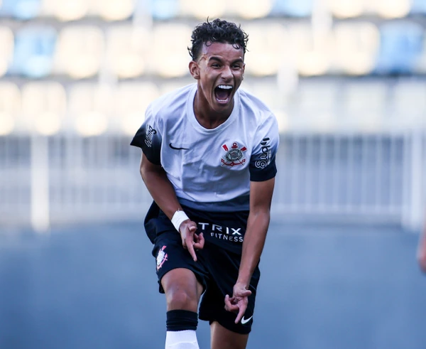 Gui Amorim, meio-campista do Corinthians por Divulgação