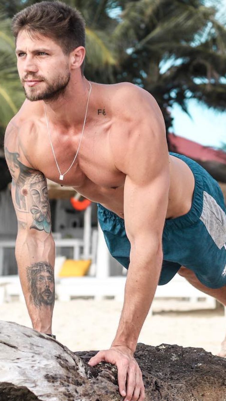 Jonas Sulzbach por Reprodução