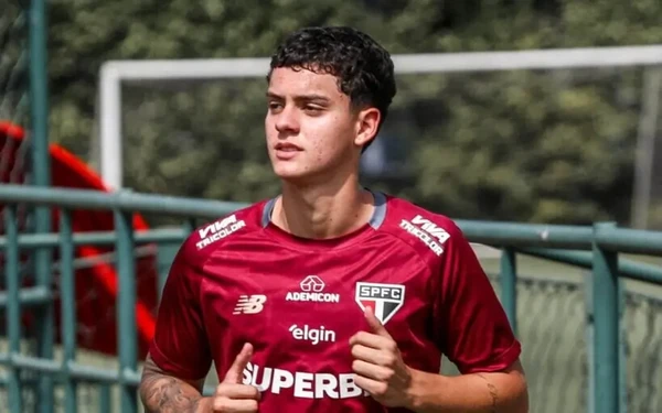 Lucca, atacante do São Paulo por Divulgação